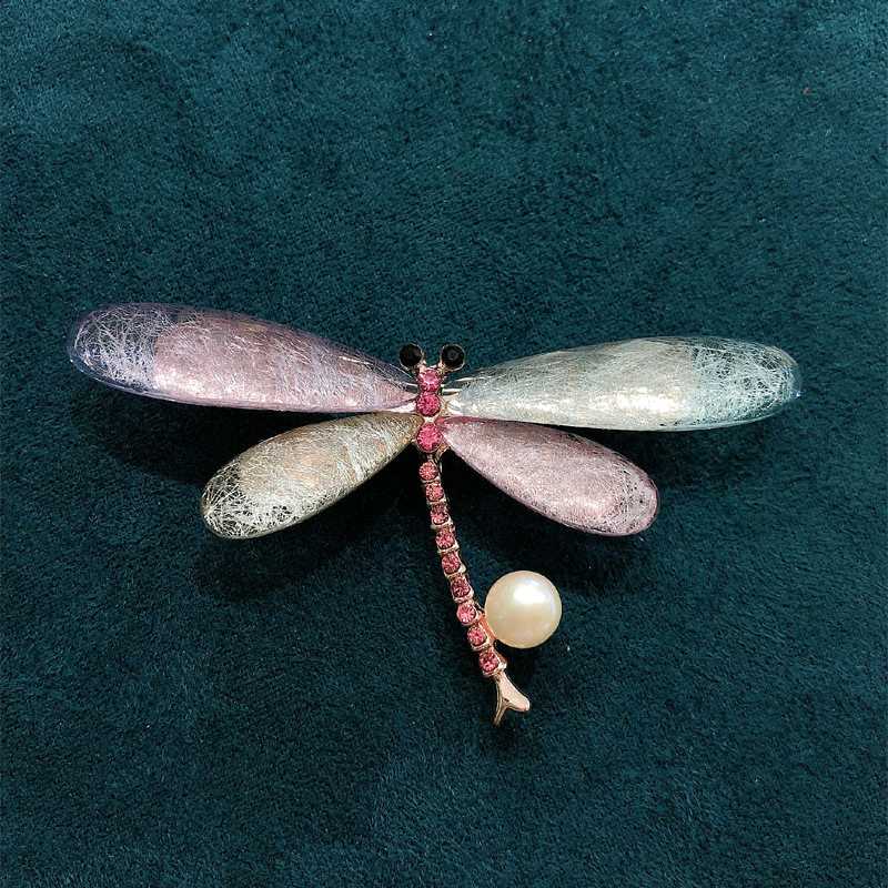 Fashionable new insect brooch retro freshwater pearl dragonfly coat jacket clip anti slip shawl accessories