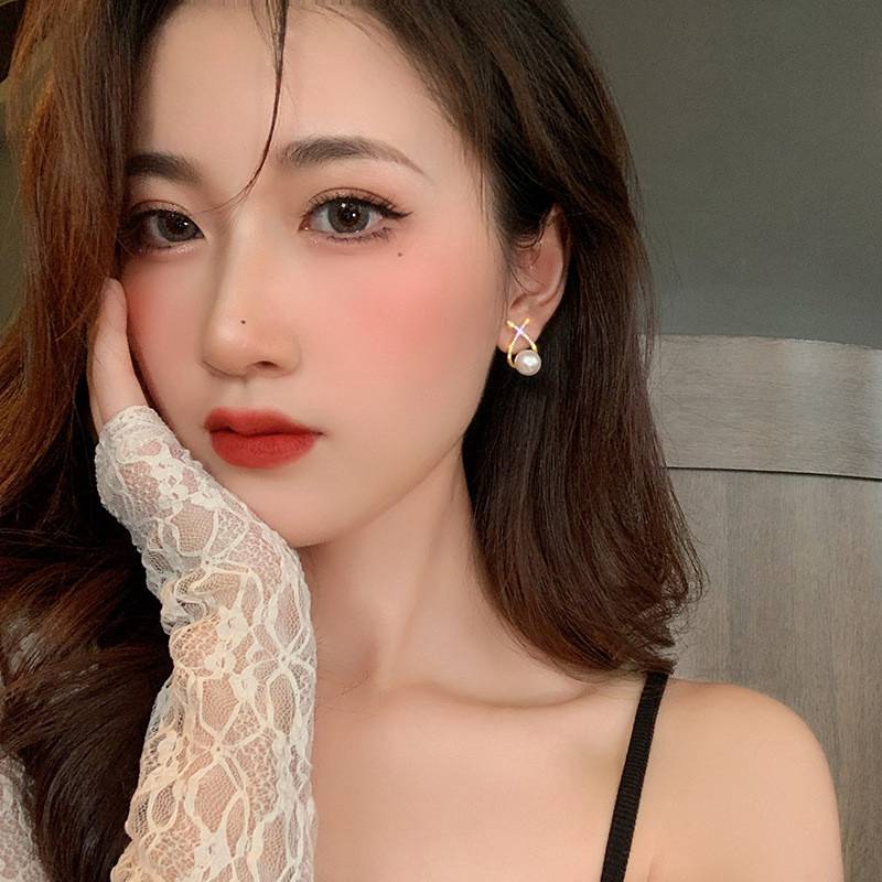 2024 New Inlaid Rhinestone Pearl Stud Earrings Women Personality Fashion Unique Design Earrings Wedding Jewelry Birthday Gift - 图片 4
