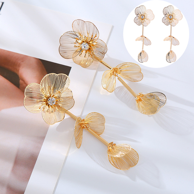 Fashion Multi-Layer Patch Earrings Light Luxury Long Metal Flower Exaggerated Earrings Diamond-Embedded - Image 9