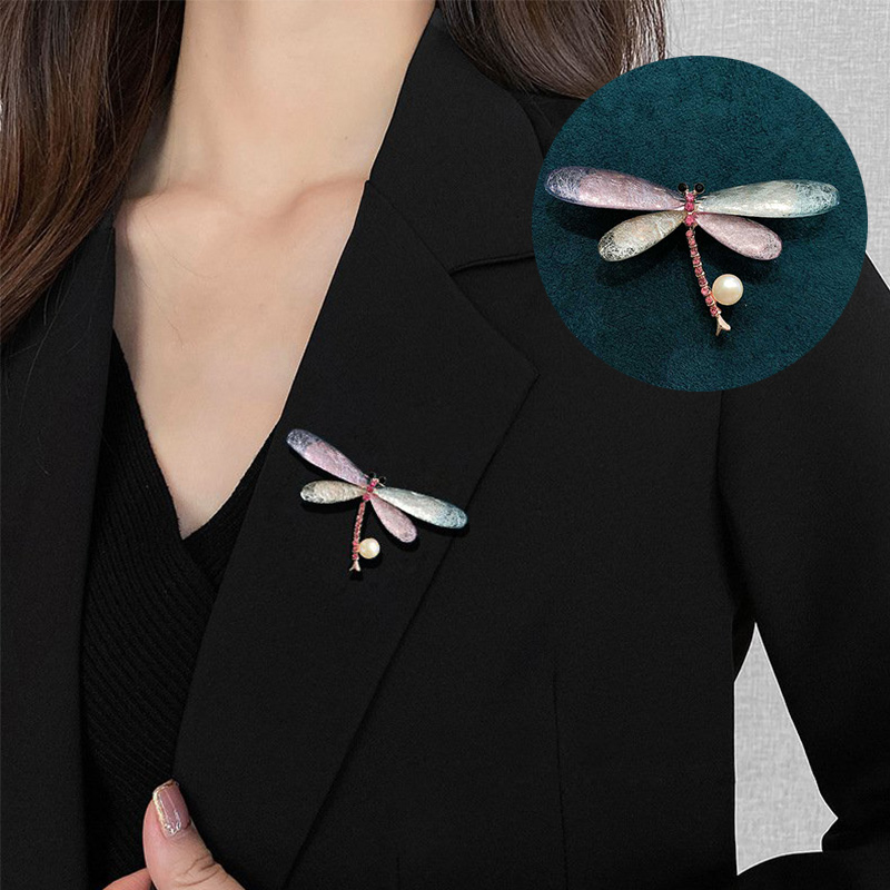 Fashionable new insect brooch retro freshwater pearl dragonfly coat jacket clip anti slip shawl accessories - Image 8