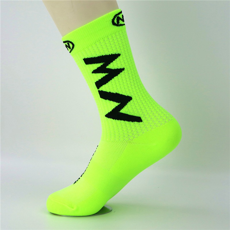 New Professional Cycling Socks High Quality Breathable Sports Socks Mountain Bike Socks Various Colors