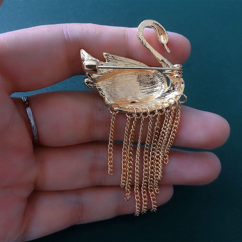 Chinese style swan tassel brooch, elegant animal brooch, new enamel suit jacket, brooch accessories - Image 4
