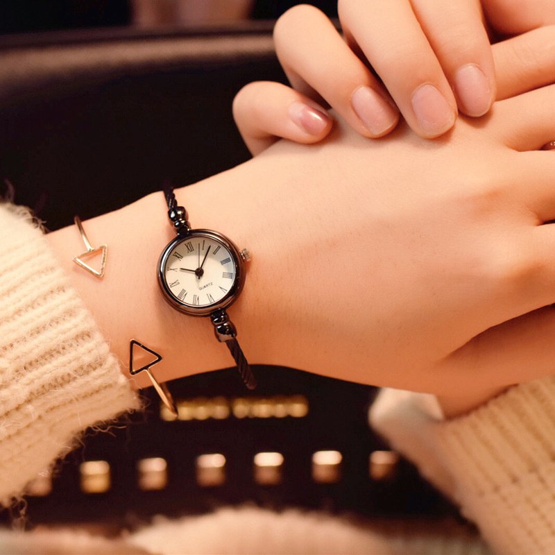 Bracelet Watch for Girls Student Minimalist Small Thin Strap Ins Retro Easy Matching Small Fresh Opening