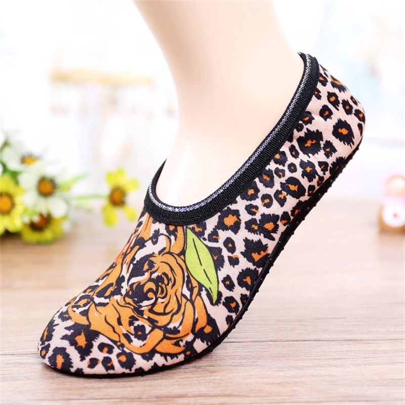 Factory Direct Sales Room Socks Yoga Boat Socks Children Adult Men Women's Color Room Socks Color Foot Sock Wholesale - Image 4