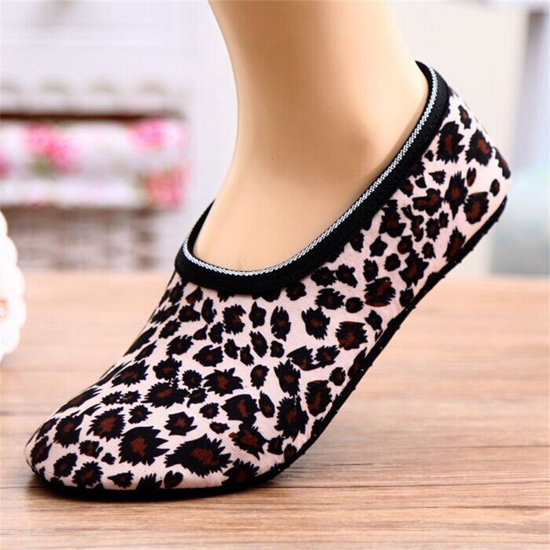 Factory Direct Sales Room Socks Yoga Boat Socks Children Adult Men Women's Color Room Socks Color Foot Sock Wholesale - Image 6