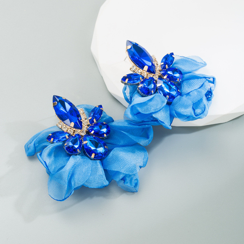 Creative Lace Flower Earrings Alloy Diamond Stud Earrings Retro Elegant High Sense - 图片 4