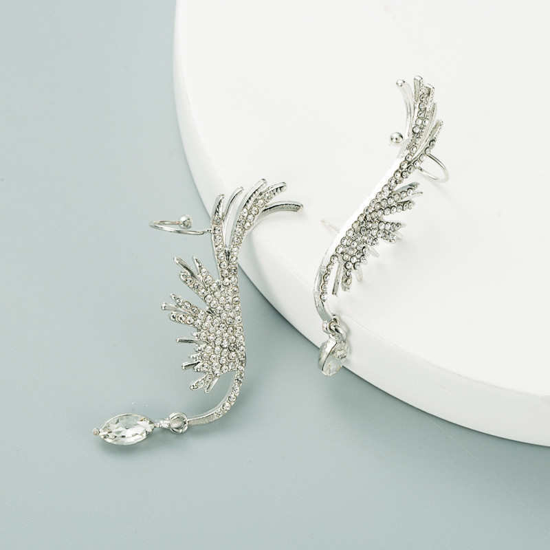 Personalized Design Golden Angel Wings Ear Clip Earrings Female Alloy Non-Piercing Earrings - Image 3