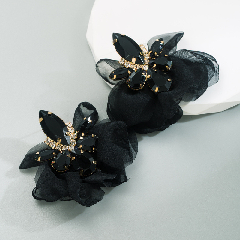 Creative Lace Flower Earrings Alloy Diamond Stud Earrings Retro Elegant High Sense - 图片 6