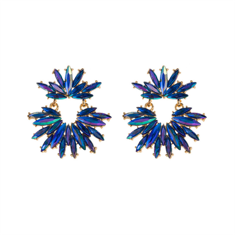 Exaggerated Women's Personality Diamond Stud Alloy Diamond-Embedded Super Flash Earrings - 图片 5