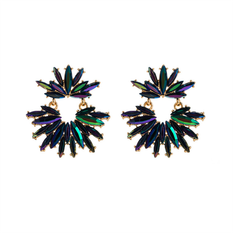 Exaggerated Women's Personality Diamond Stud Alloy Diamond-Embedded Super Flash Earrings - 图片 8