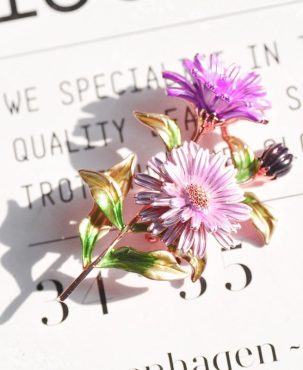 Daisy Flower Enamel Pin Women's Pins And Brooches Fashion Brooch Weddings Bouquet Clothes Jewelry Accessories Gift For Women