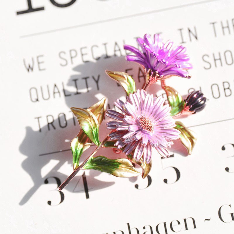 Daisy Flower Enamel Pin Women's Pins And Brooches Fashion Brooch Weddings Bouquet Clothes Jewelry Accessories Gift For Women