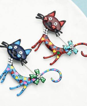 Lovely Cat Brooches 2-color Enamel Pet Animal Party Casual Brooch Pins For Women Men Gifts