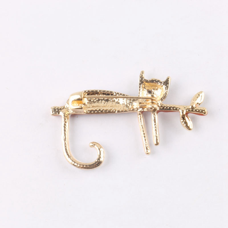Lazy Cat Sitting On The Tree Brooches For Women And Men Bouquet Pin New Fashion Jewelry - Image 5