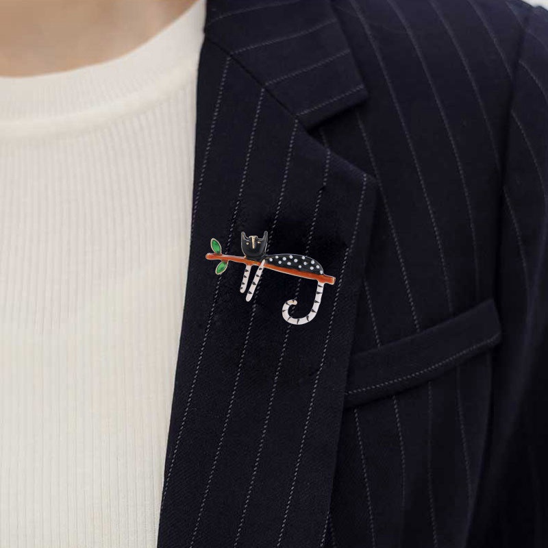 Lazy Cat Sitting On The Tree Brooches For Women And Men Bouquet Pin New Fashion Jewelry - Image 7