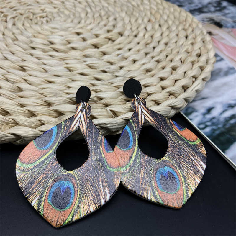 Bohemian Retro Ethnic Style Peacock Feather Long Earrings Wooden Earrings - 图片 7