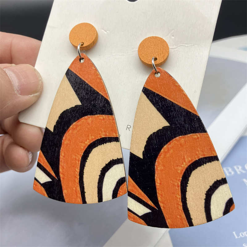 Bohemian Dangle Earrings Exaggerated Paint Colorful Striped Wooden Earrings - 图片 11