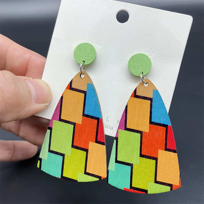 Bohemian Dangle Earrings Exaggerated Paint Colorful Striped Wooden Earrings - 图片 12