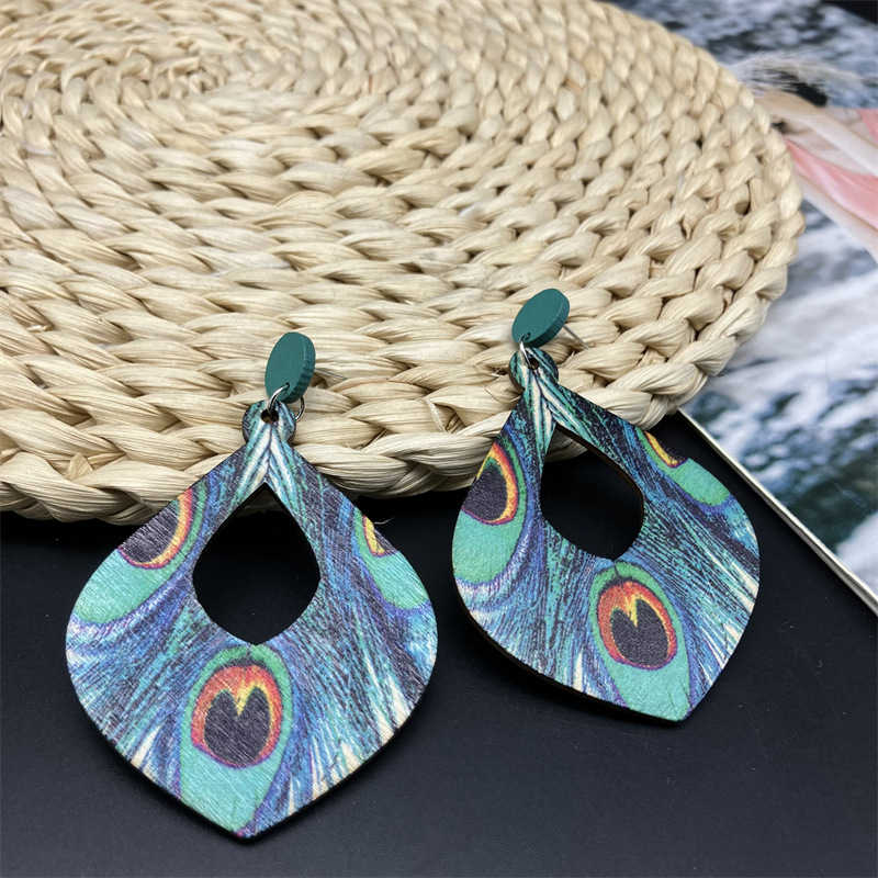 Bohemian Retro Ethnic Style Peacock Feather Long Earrings Wooden Earrings - 图片 5