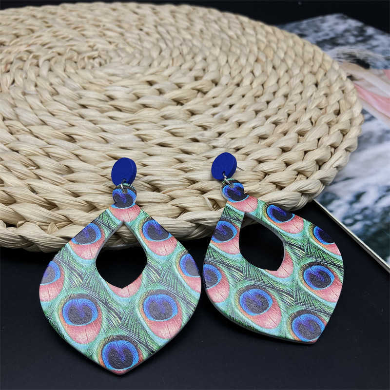 Bohemian Retro Ethnic Style Peacock Feather Long Earrings Wooden Earrings - 图片 6